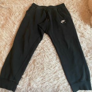 Capri Nike Sweatpants Midnight Grey